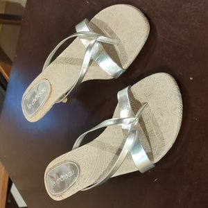 Le Chateau silver kitten heel sandals